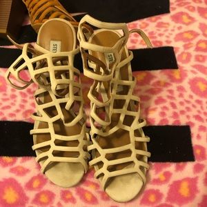 Nude Steve Madden heels